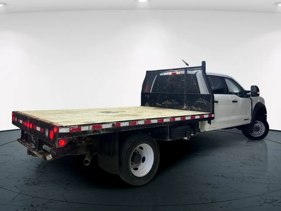 Ford Super Duty F-550 2023 photo 5
