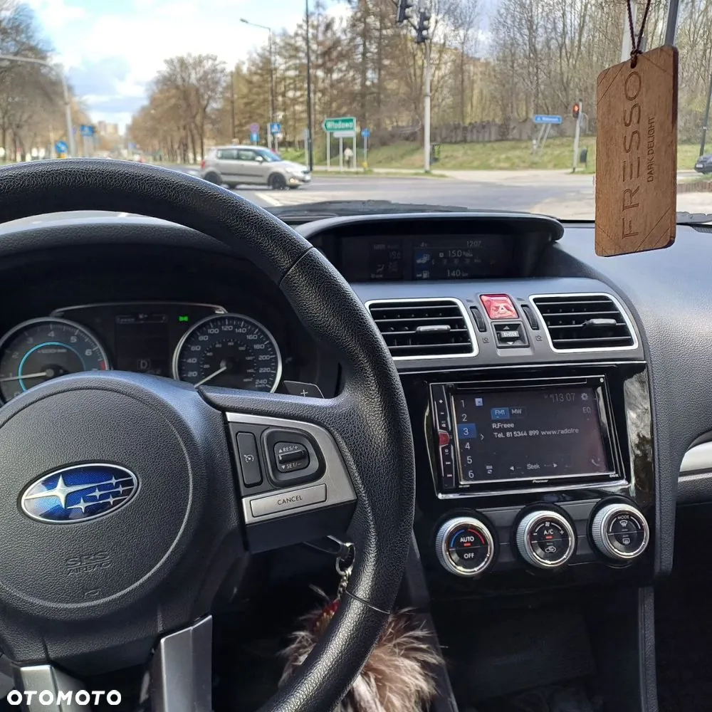 Subaru Crosstrek 2017 photo 2