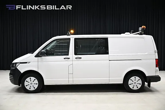 Volkswagen Transporter 2021 photo 2