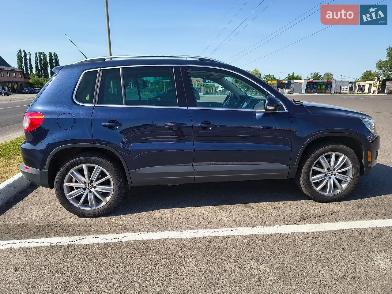 Volkswagen Tiguan 2010 photo 4