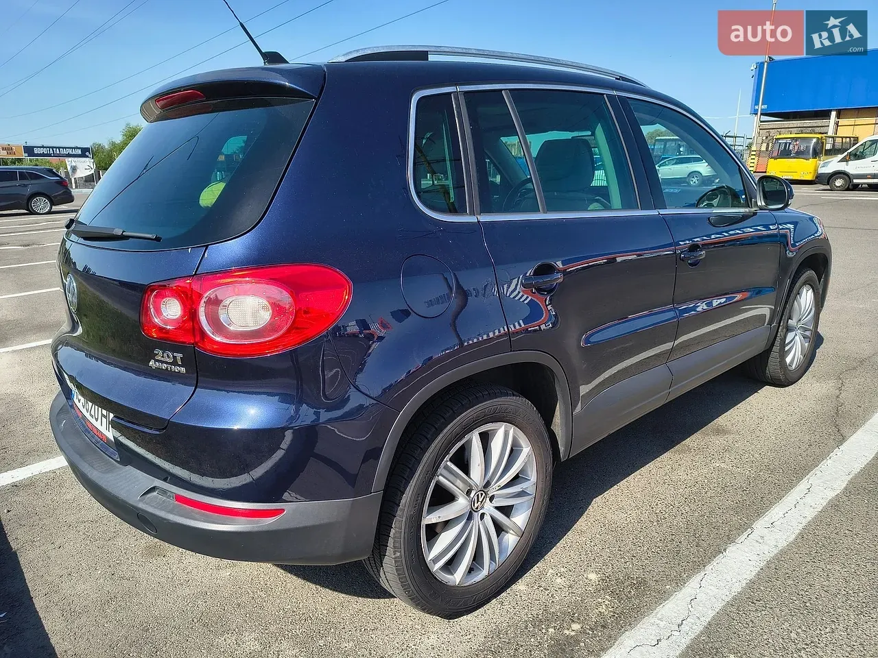 Volkswagen Tiguan 2010 photo 5
