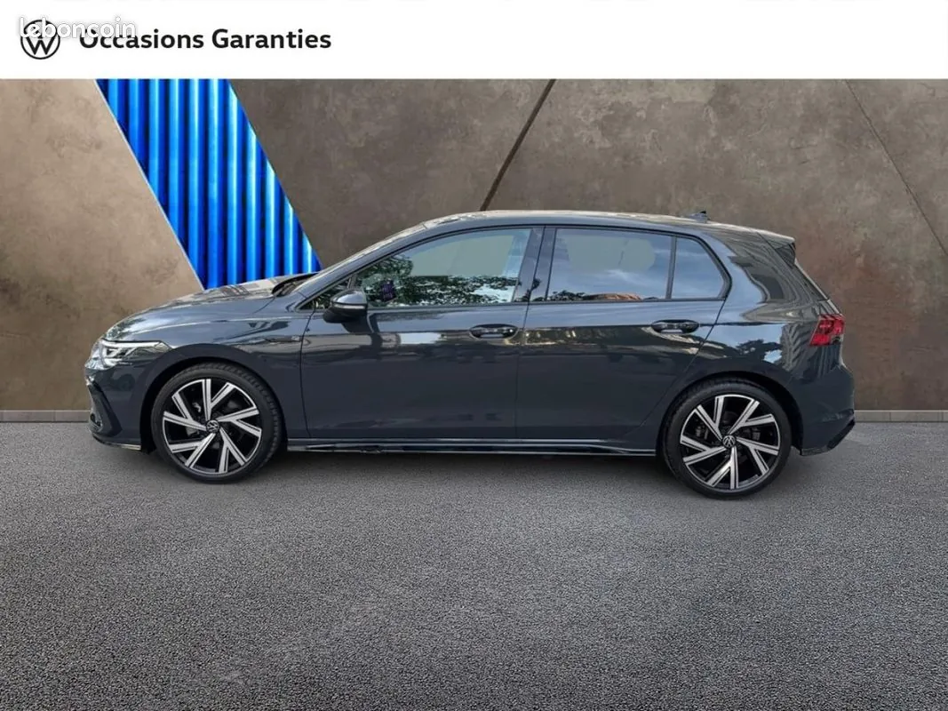 Volkswagen Golf 2024 photo 2