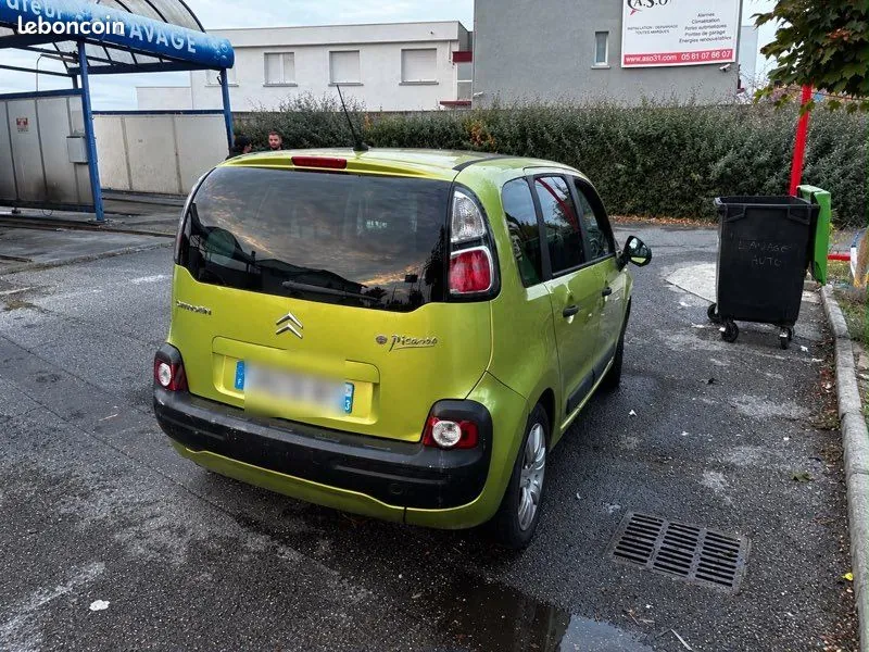Citroen C3 Picasso 2009 photo 2
