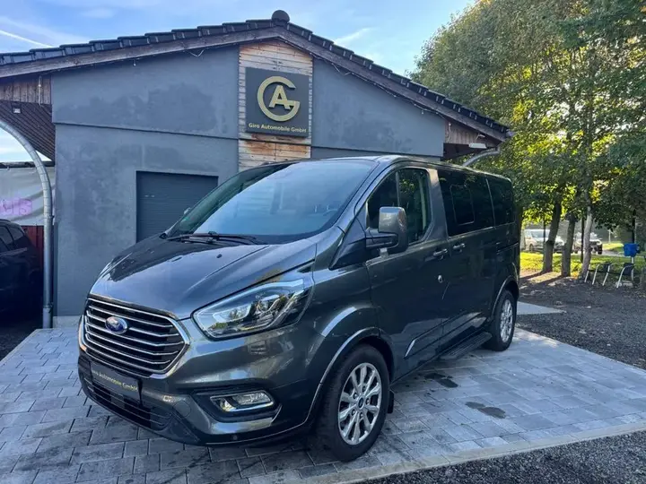 Ford Tourneo Custom
