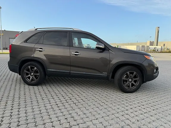 Kia Sorento 2012 photo 3