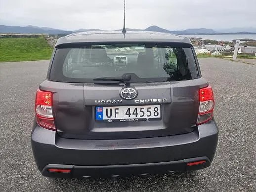 Toyota Urban Cruiser 2010 photo 2