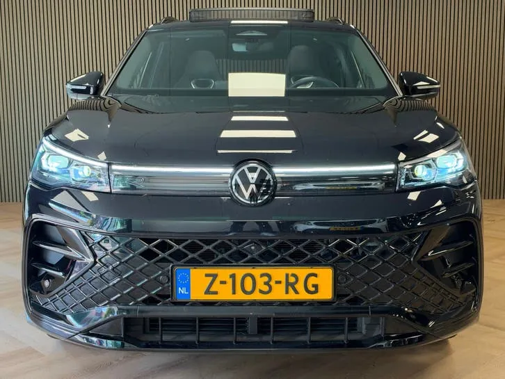 Volkswagen Tiguan 2024 photo 3