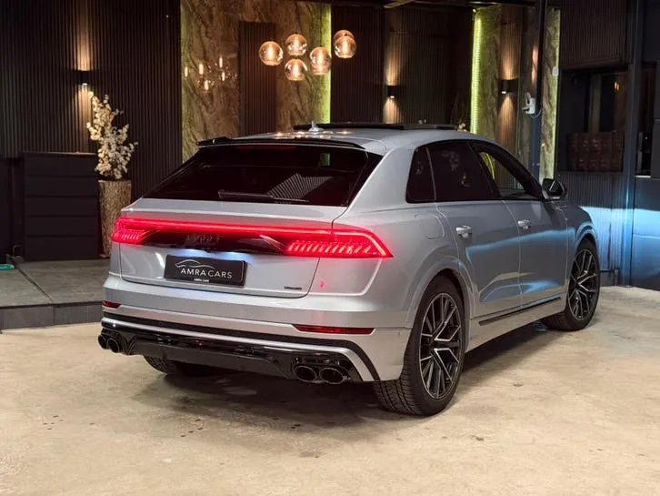 Audi Q8 2022 photo 2