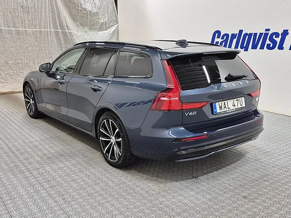 Volvo V60 2023 photo 3