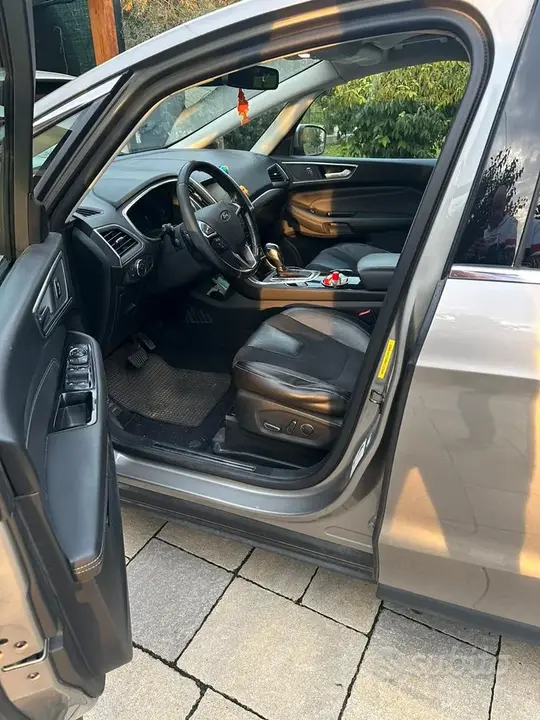 Ford S-Max 2016 photo 2