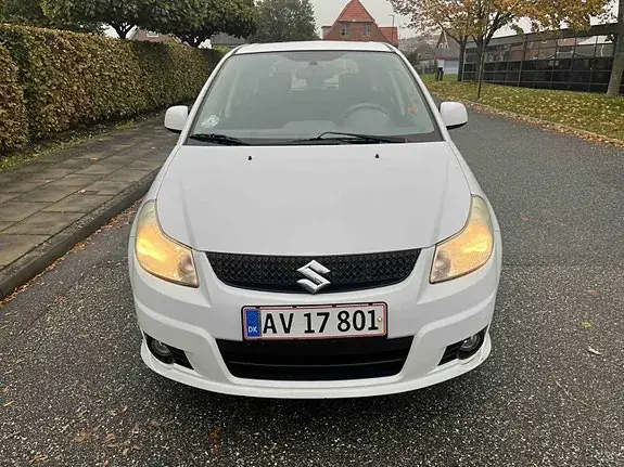 Suzuki Sx4 2011 photo 3