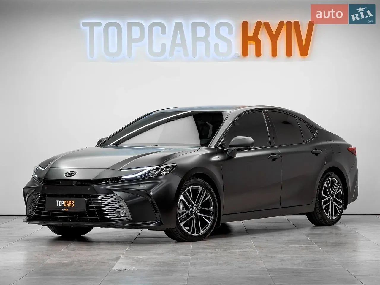 Toyota Camry 2025 photo 2