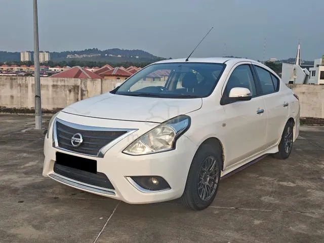 Nissan Almera