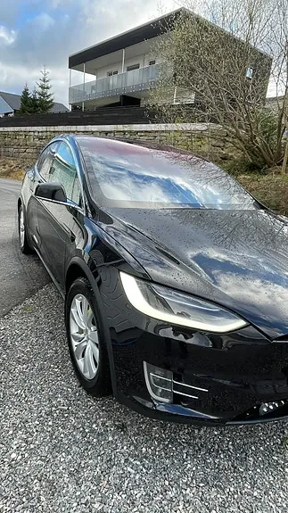 Tesla Model X 2017 photo 4