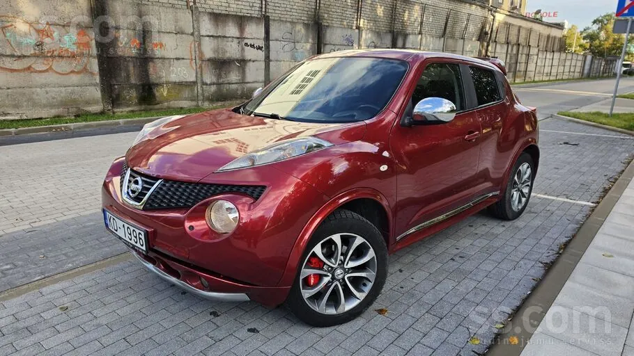 Nissan Juke 2013 photo 2