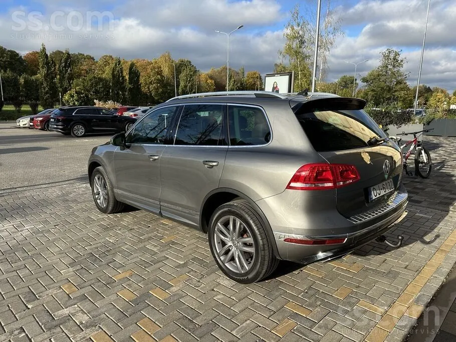 Volkswagen Touareg