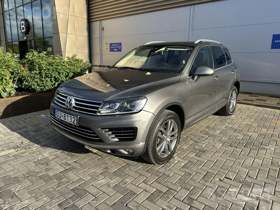 Volkswagen Touareg 2015 photo 2