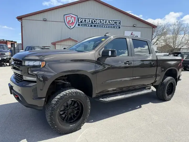 Chevrolet Silverado 1500 2022 photo 3