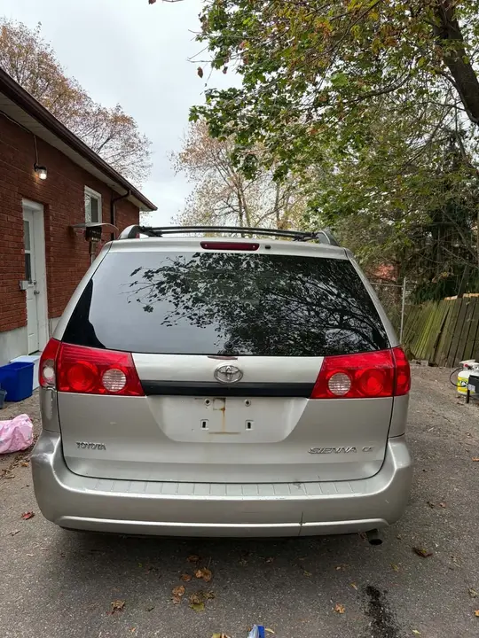 Toyota Sienna 2008 photo 3