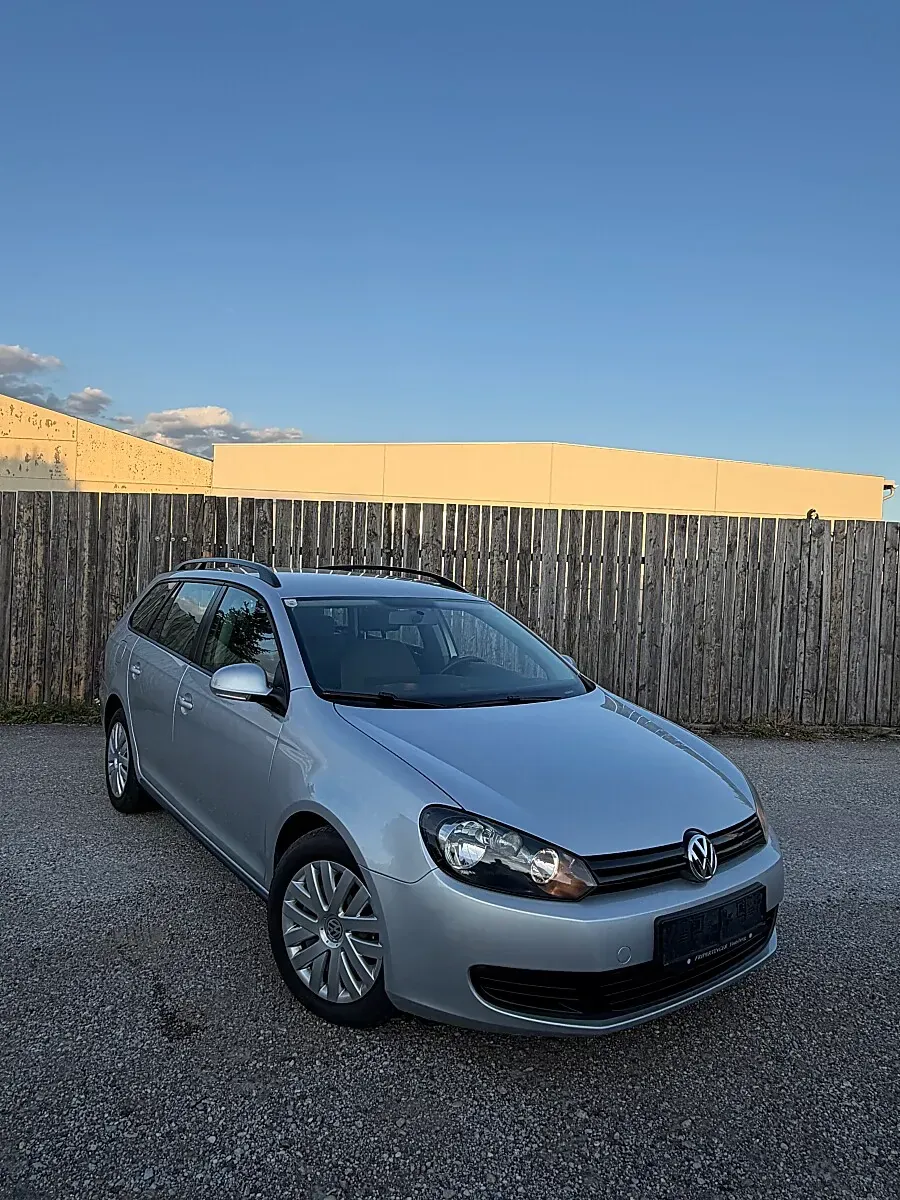Volkswagen Golf 2010 photo 3