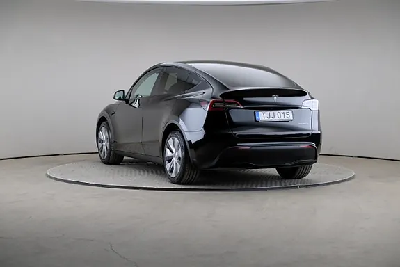 Tesla Model Y 2023 photo 2