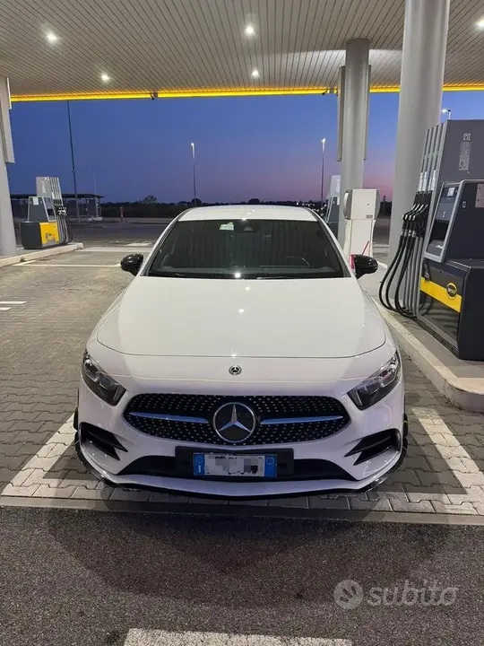 Mercedes-Benz A180D 2019 photo 2