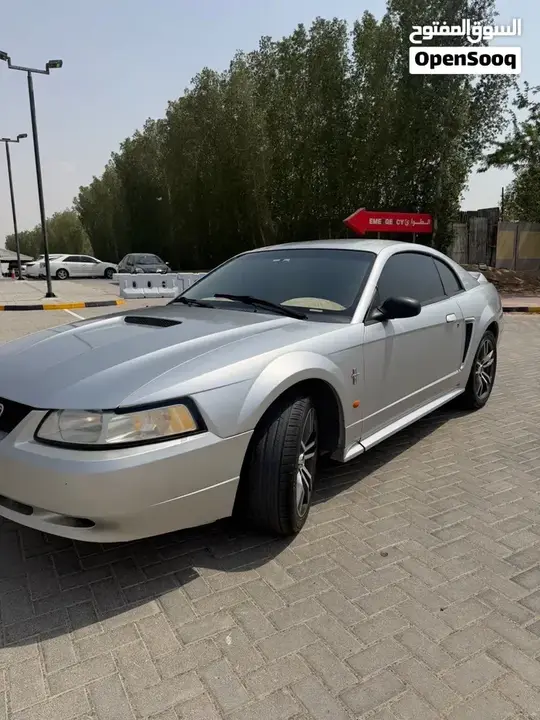Ford Mustang 2000 photo 2