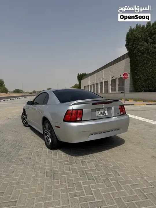 Ford Mustang 2000 photo 3
