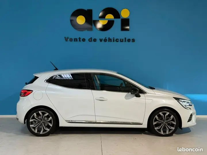 Renault Clio 2021 photo 3