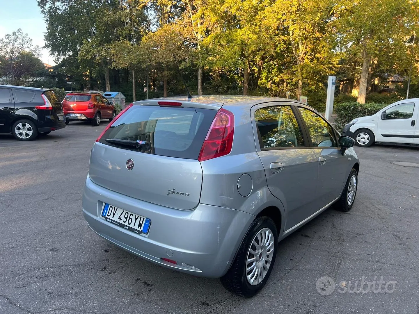 Fiat Grande Punto 2009 photo 5