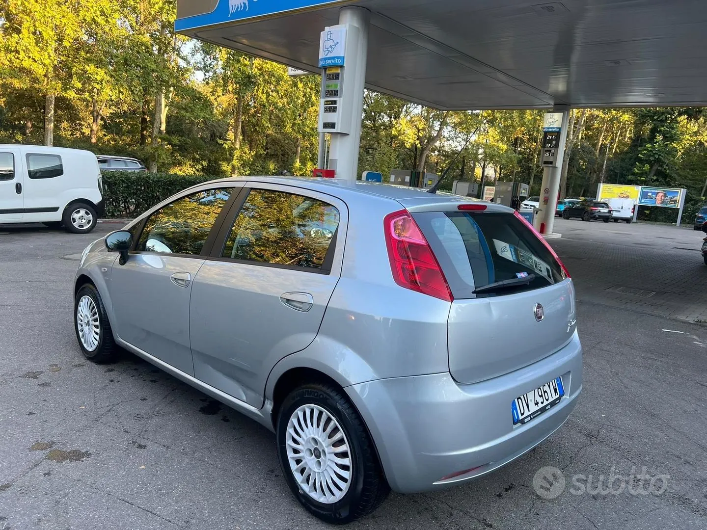 Fiat Grande Punto 2009 photo 3