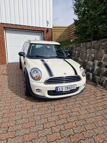 Mini Clubman One 2012 photo 2