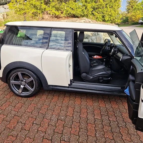 Mini Clubman One 2012 photo 5