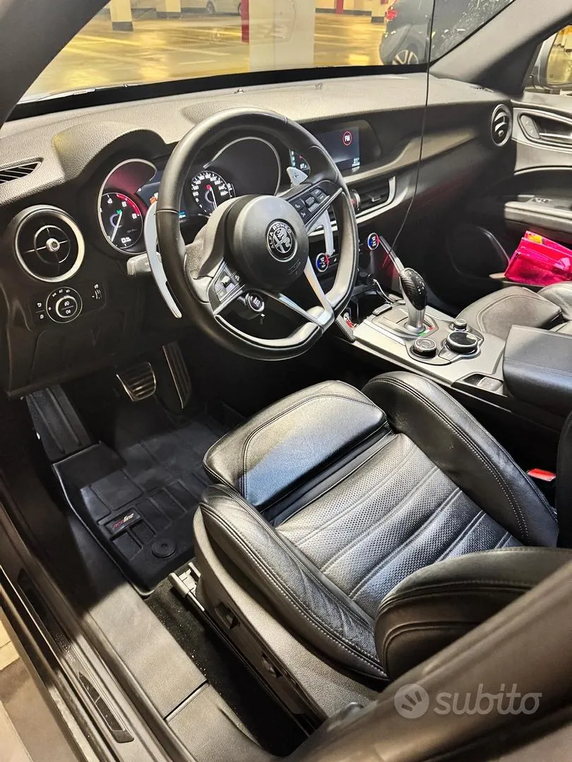 Alfa Romeo Stelvio 2017 photo 4