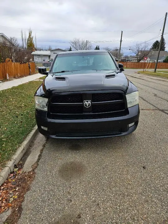 Dodge Ram 1500 2010 photo 4