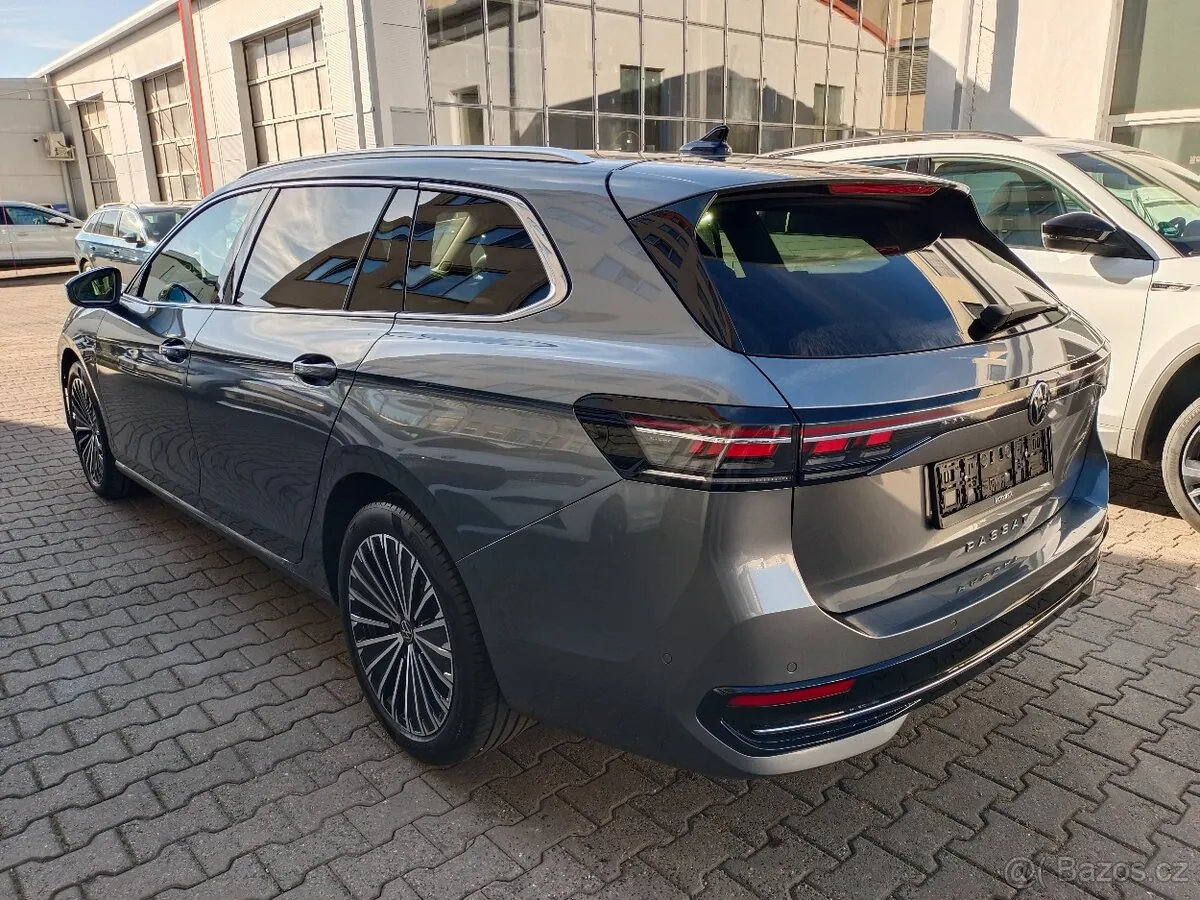 Volkswagen Passat B9 Elegance 2024 photo 3