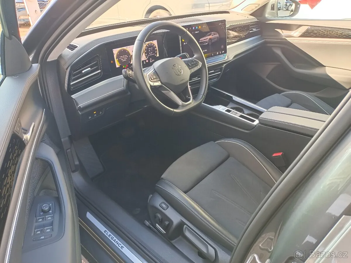 Volkswagen Passat B9 Elegance 2024 photo 5