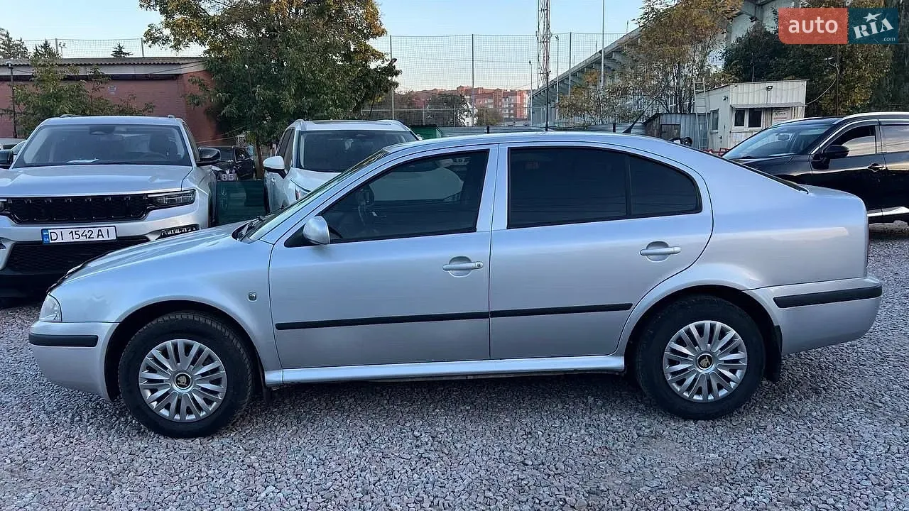 Skoda Octavia 2009 photo 3