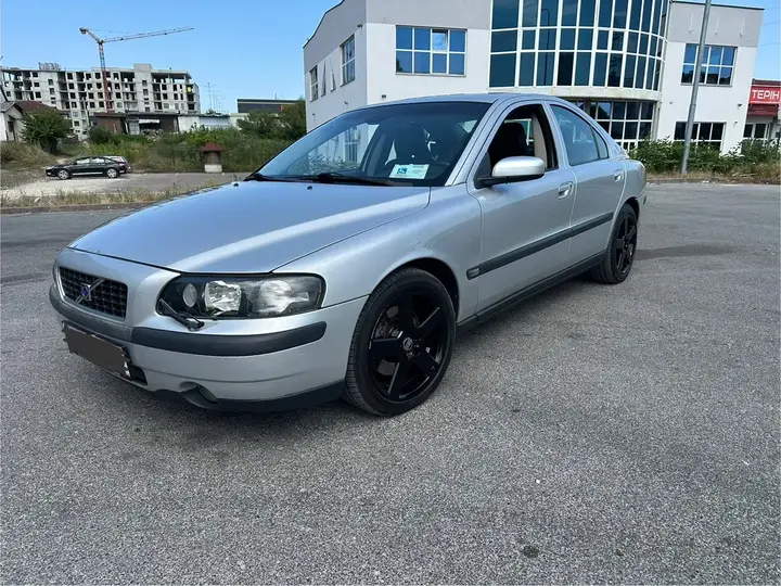 Volvo S60