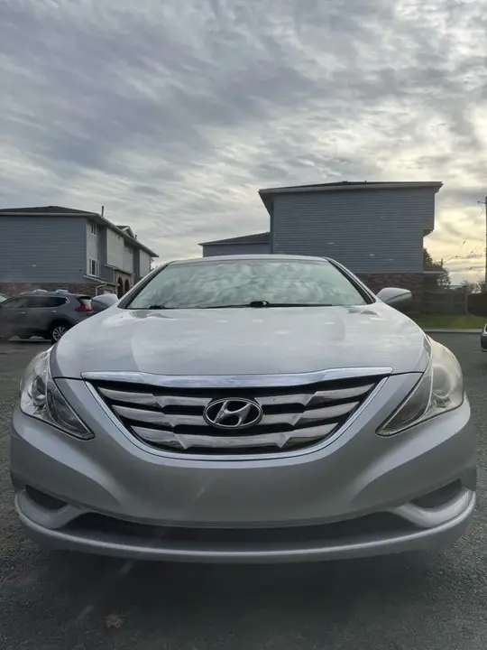 Hyundai Sonata 2013 photo 2