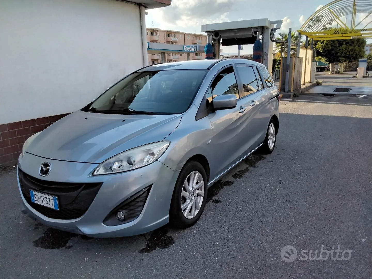 Mazda 5 2011 photo 3
