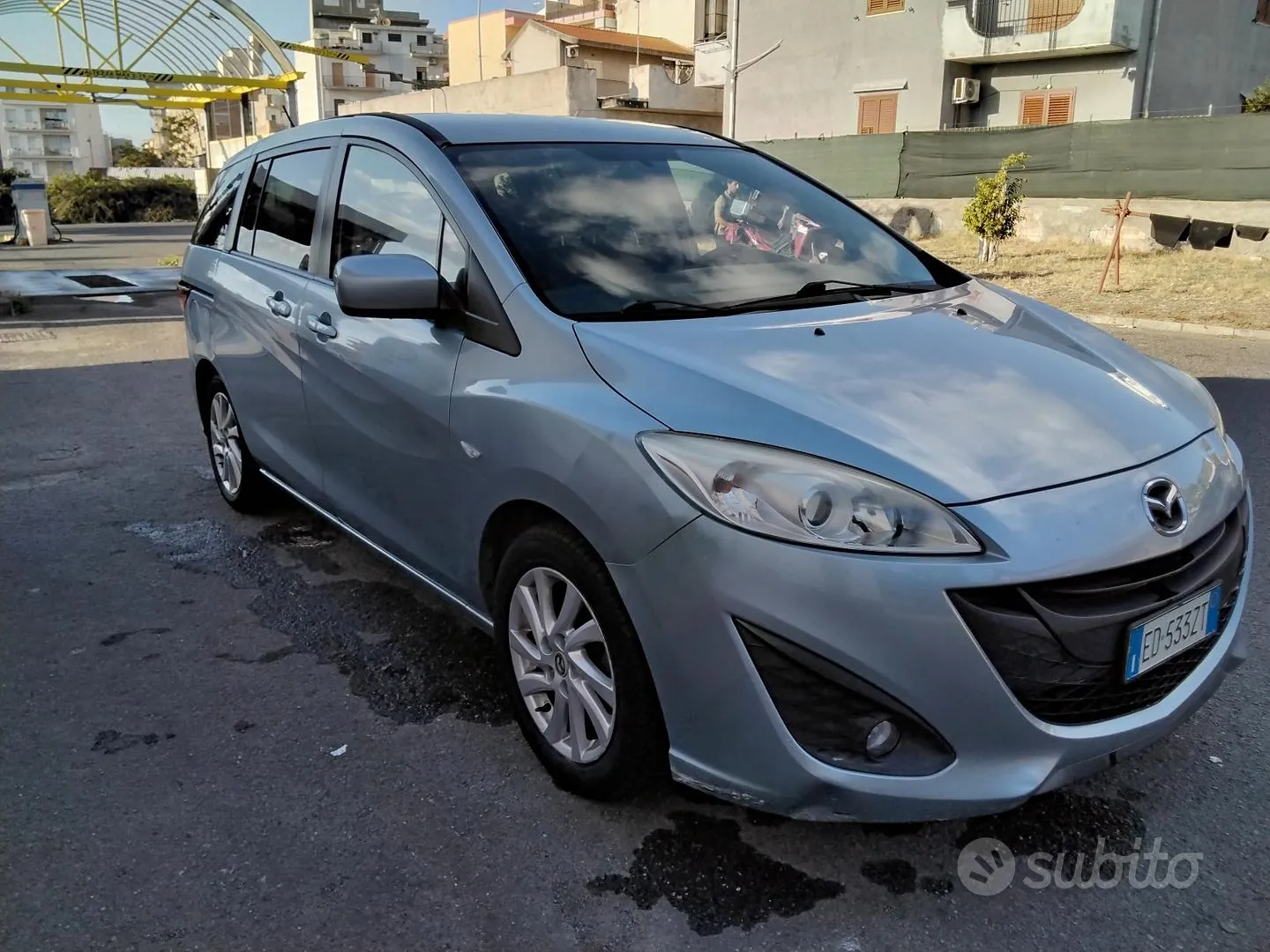 Mazda 5 2011 photo 4