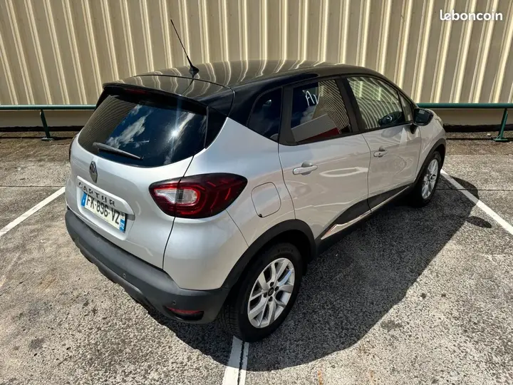 Renault Captur 2019 photo 2