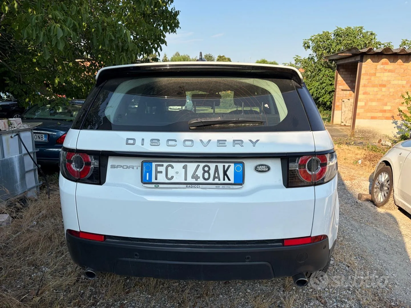 Land Rover Discovery Sport 2016 photo 4