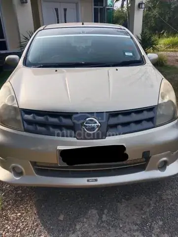 Nissan Grand Livina
