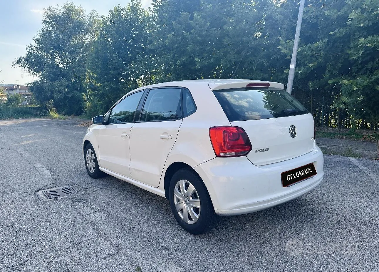Volkswagen Polo 2011 photo 3
