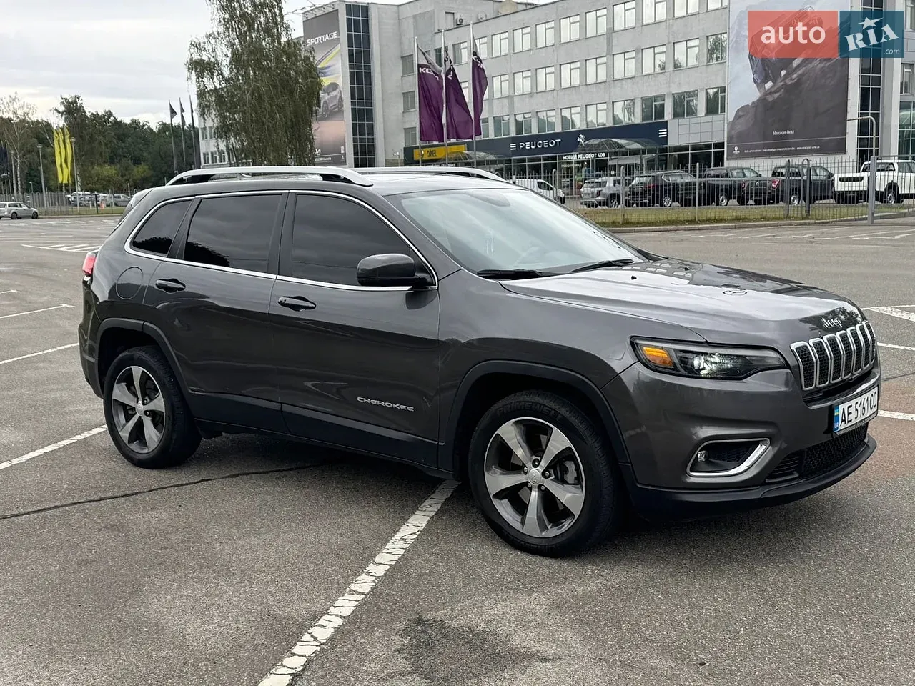 Jeep Cherokee 2019 photo 4