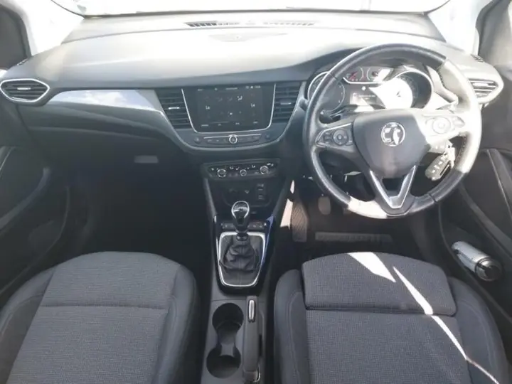 Vauxhall Crossland 2021 photo 3
