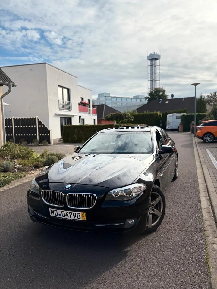 BMW 525