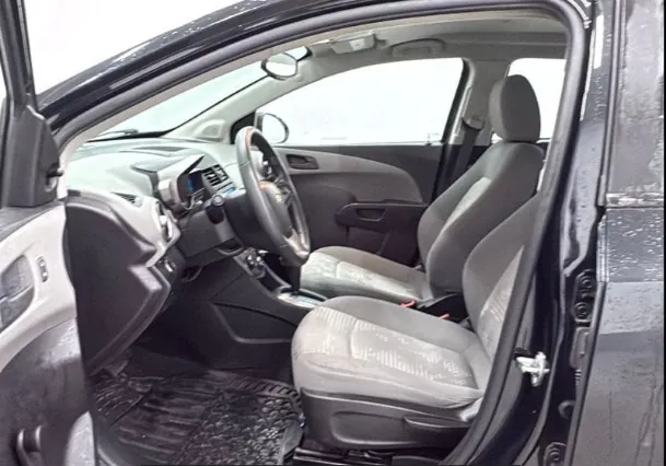 Chevrolet Sonic 2015 photo 5